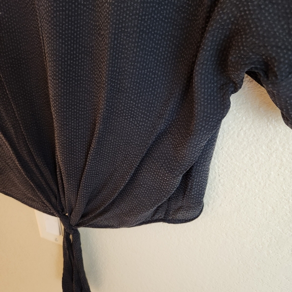 EVERLANE The Cupro Tie Front Black Lightweight Top Capsule Wardrobe - Picture 6 of 9